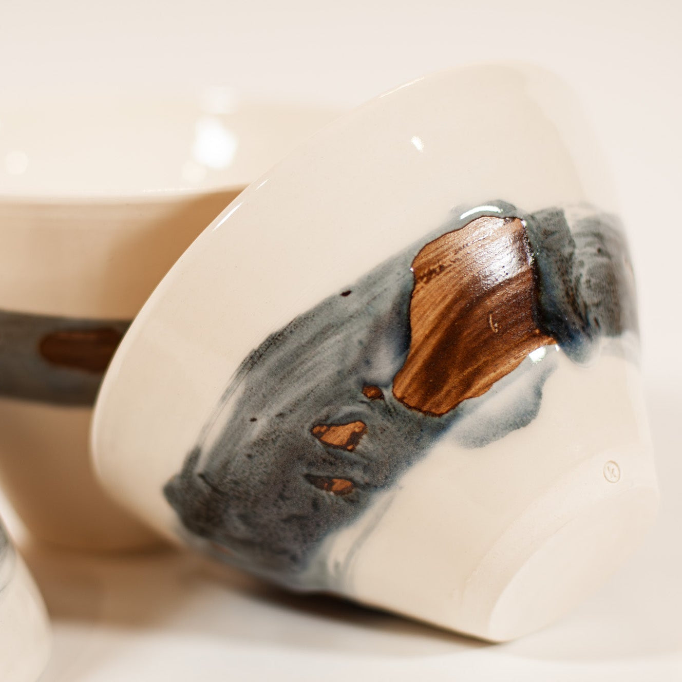 Large Ceramic Ramen Bowl (25cm) – Elevated Dining Experience – One-of-a-Kind Glazed Porcelain Vessel