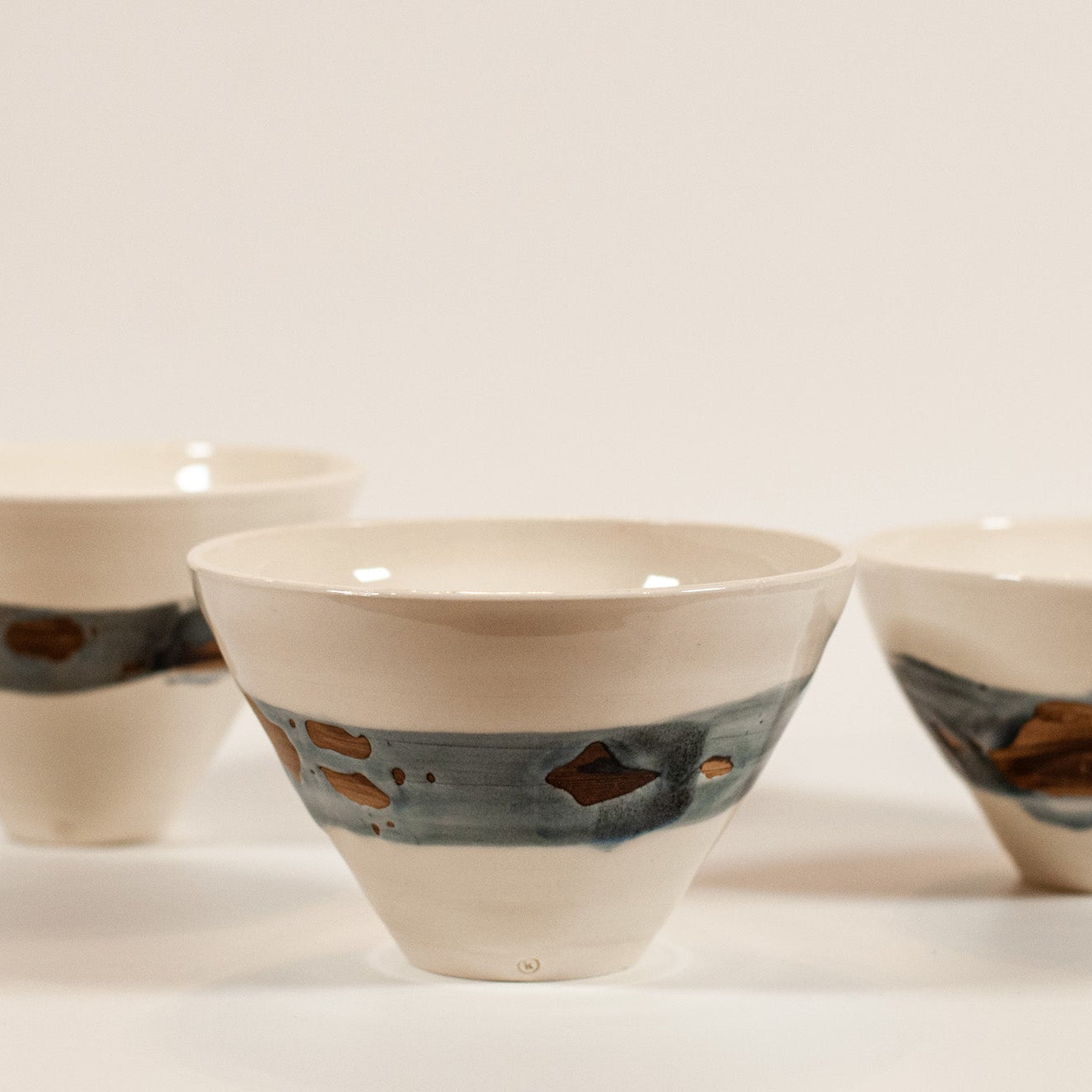 Large Ceramic Ramen Bowl (25cm) – Elevated Dining Experience – One-of-a-Kind Glazed Porcelain Vessel